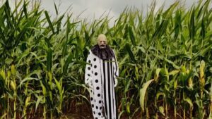 خانه جهنمی: دودمان